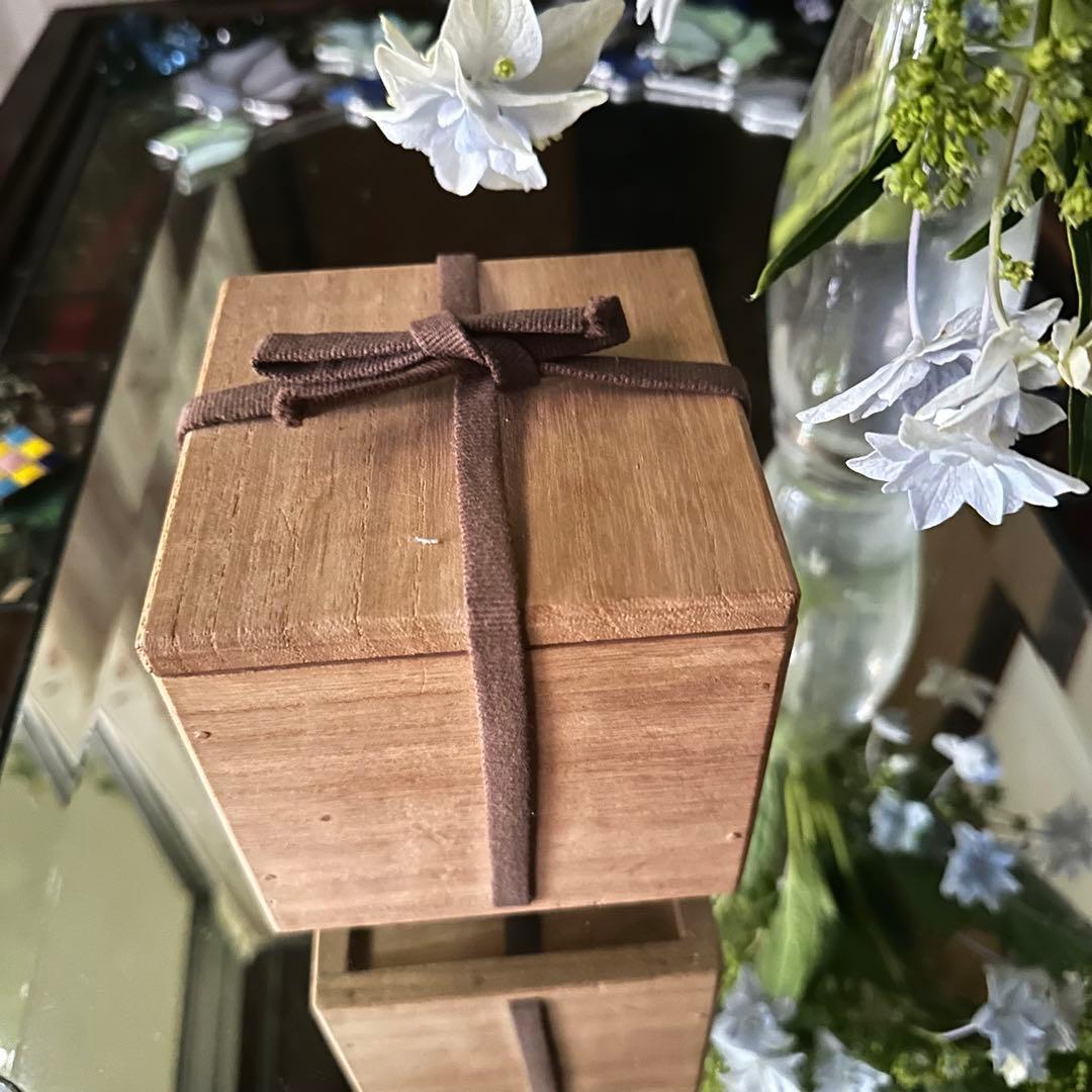 2125様感謝‼️老舗様愛蔵品‼️古九谷名品‼️賢人牡丹三つ足香炉　在銘　合桐箱箱入