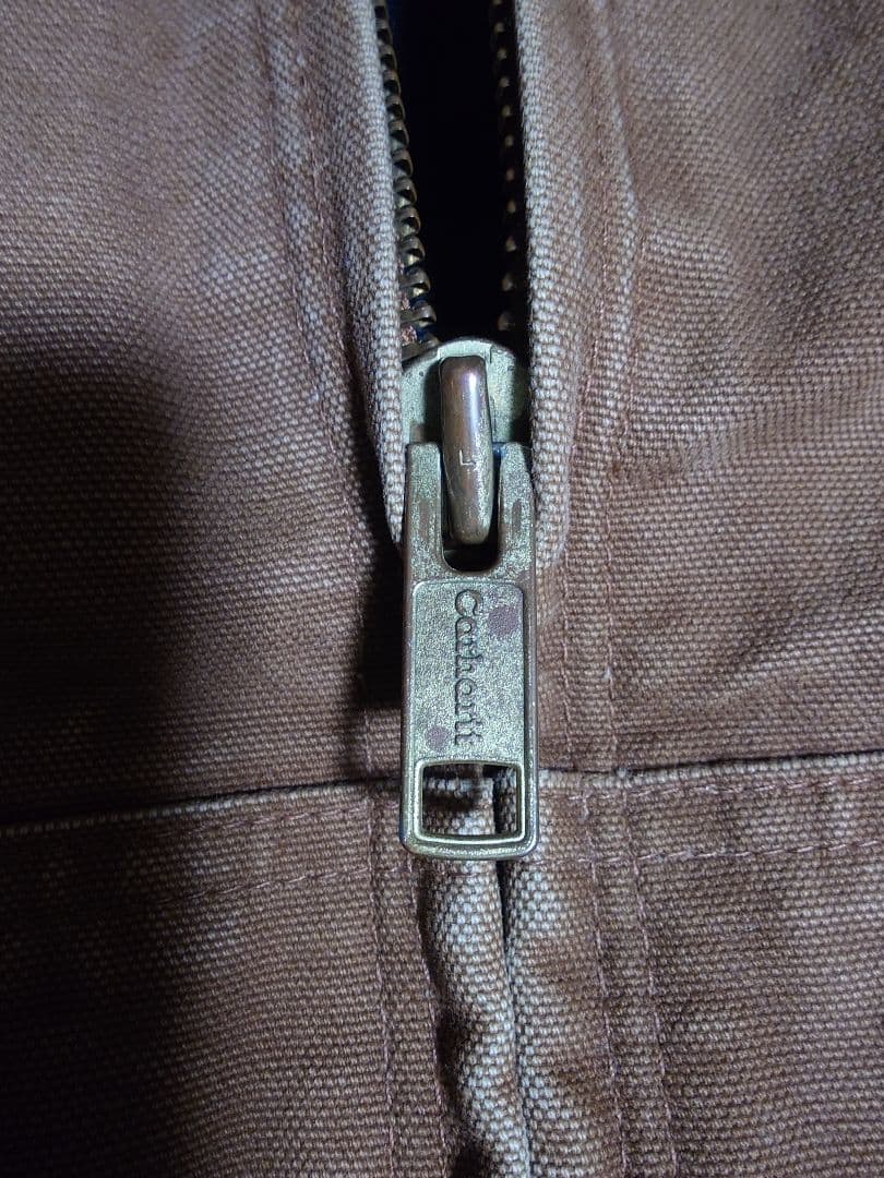 Carhartt　アクティブジャケット　Sサイズ　ブラウン