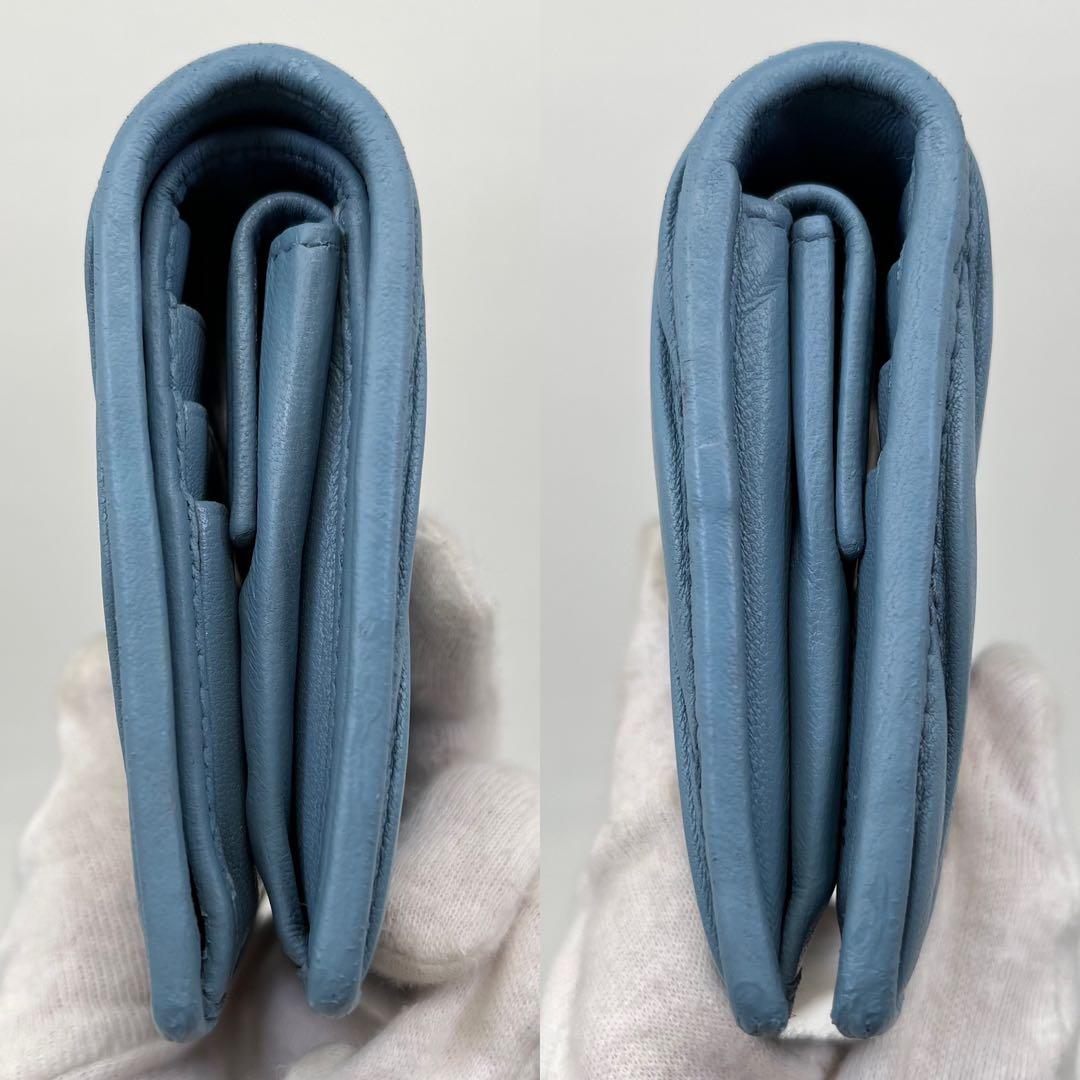 ミュウミュウ 二つ折り財布 マテラッセ クリスタル ビジュー ロゴ金具 レザー