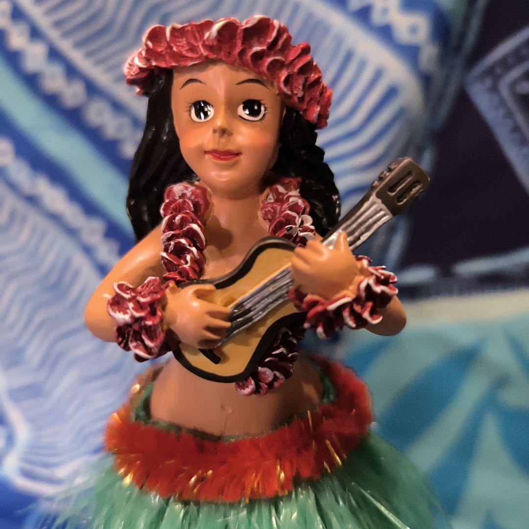 HulaDollダッシュボード用フラドール緑w/ ウクレレ