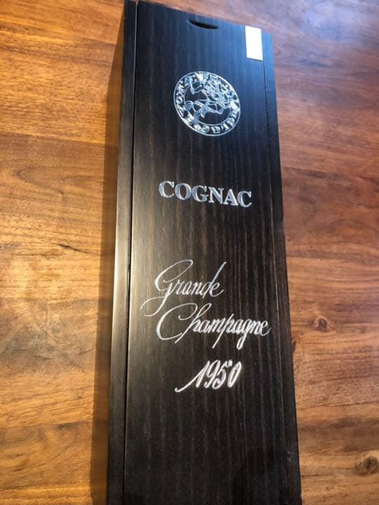 【緊急値下げ‼️】希少＆美品！1950年　コニャック　黒木箱付き！