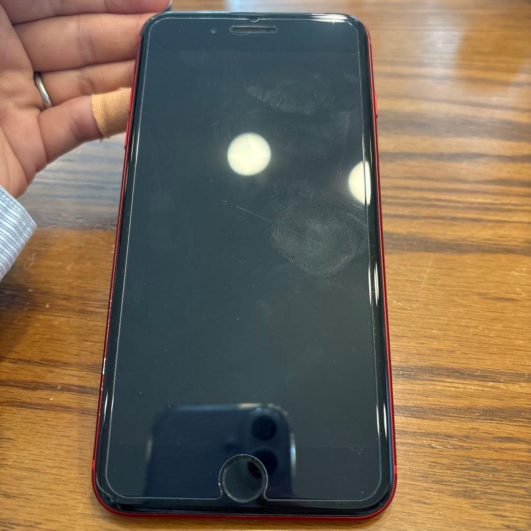 健ケンiPhone8plus SIMフリー レッド 64GB