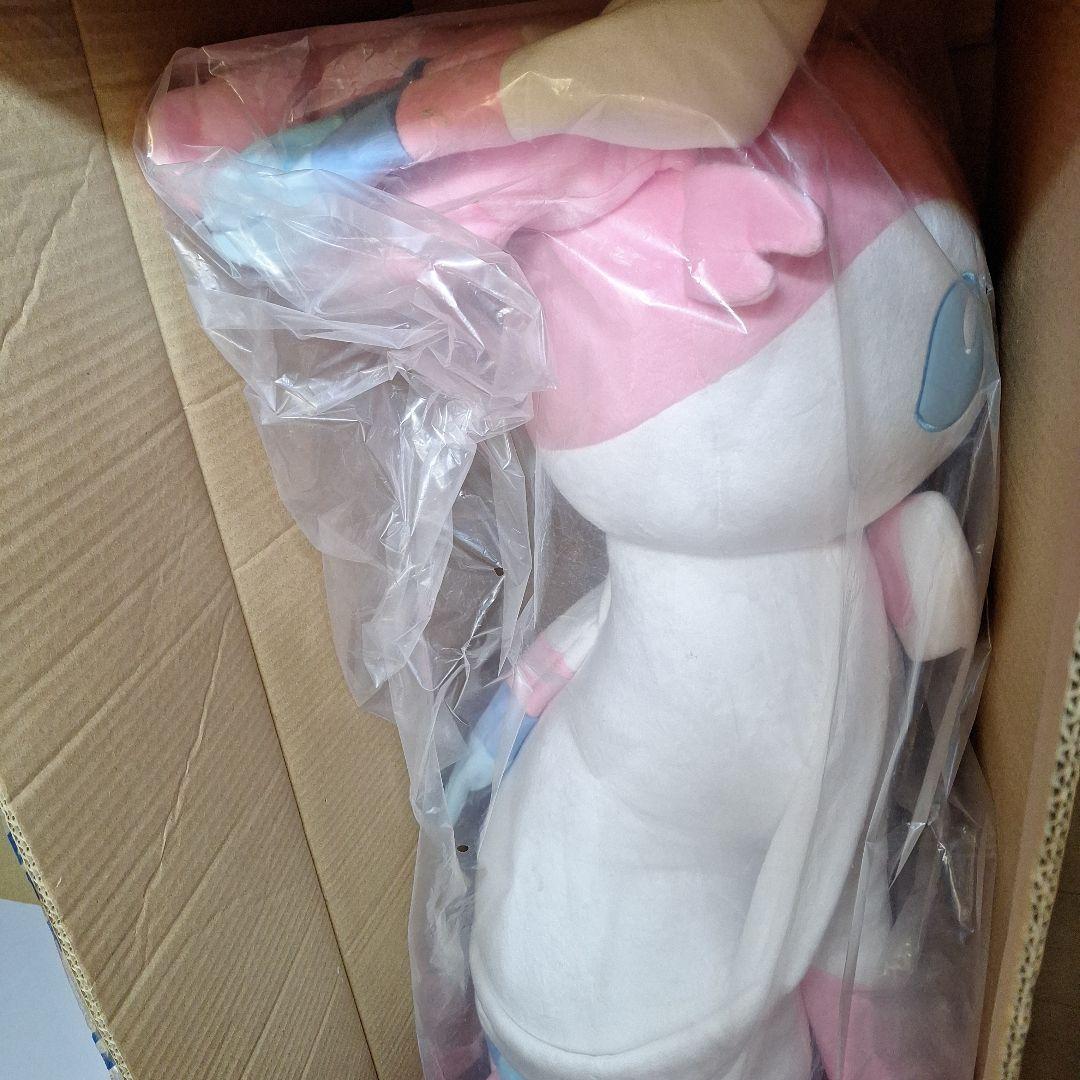 新品未開封　ポケモンセンター　等身大　ニンフィア　ぬいぐるみ