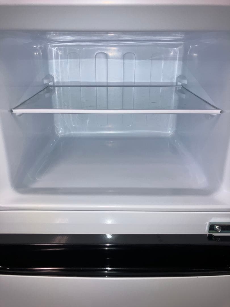 10h59 Hisense 120L 冷凍冷蔵庫 HR-B12E2W 2023年