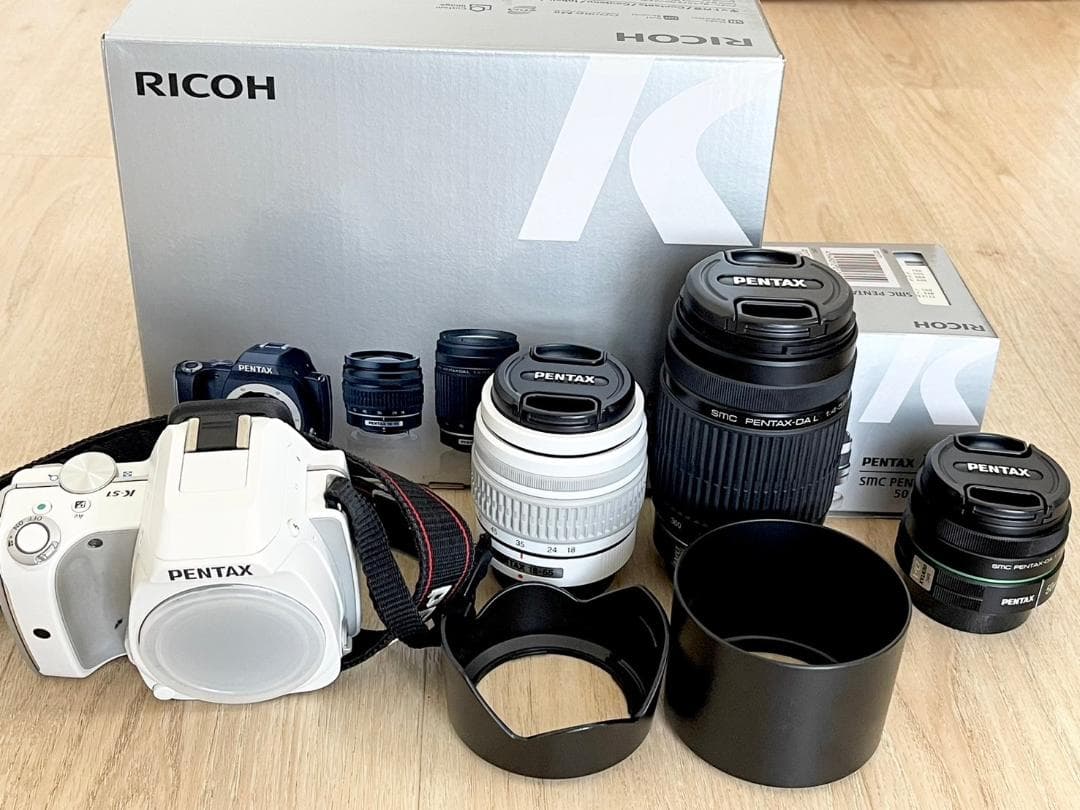 PENTAX K-S1 300ダブルズームキット + 50mm単焦点レンズ
