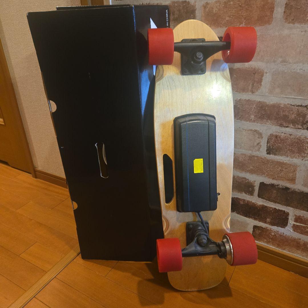 Kintone Z1 電動スケボー