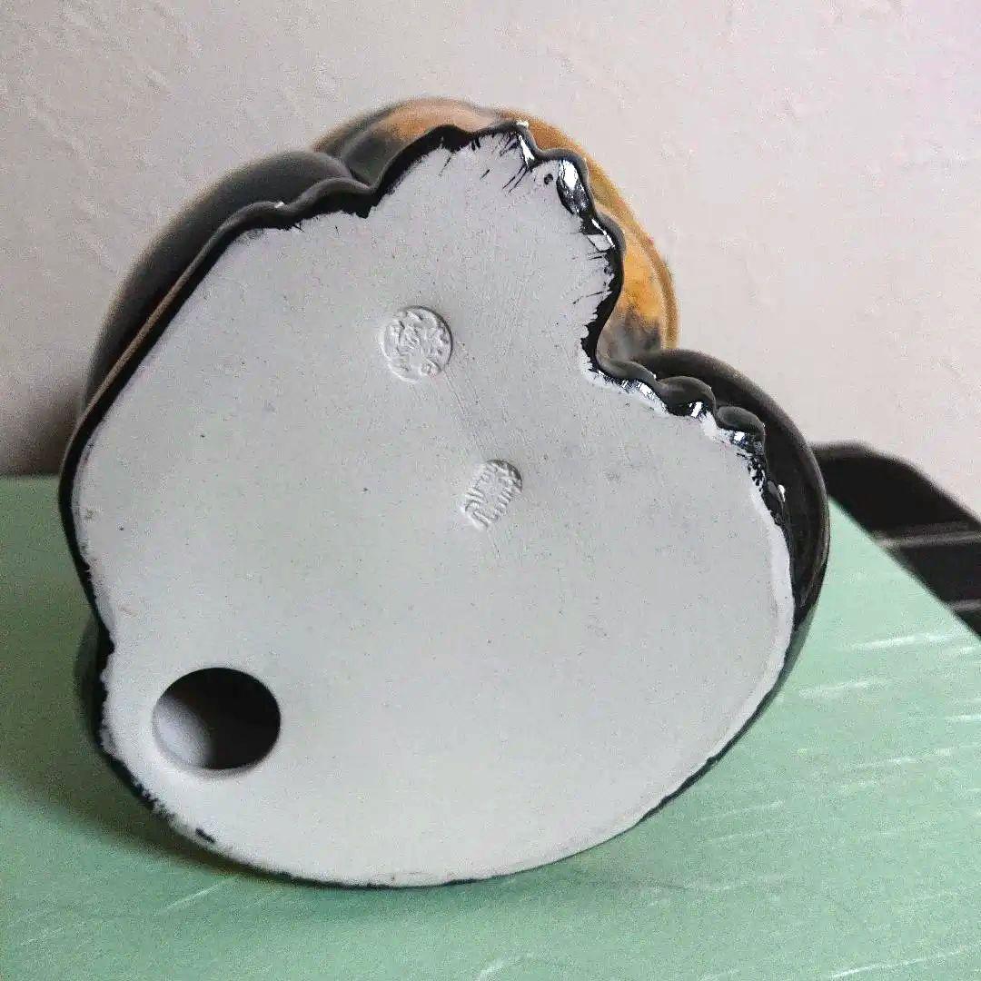 九谷焼 クタニヤキ サライ 希少黒色金色 招き猫 置物