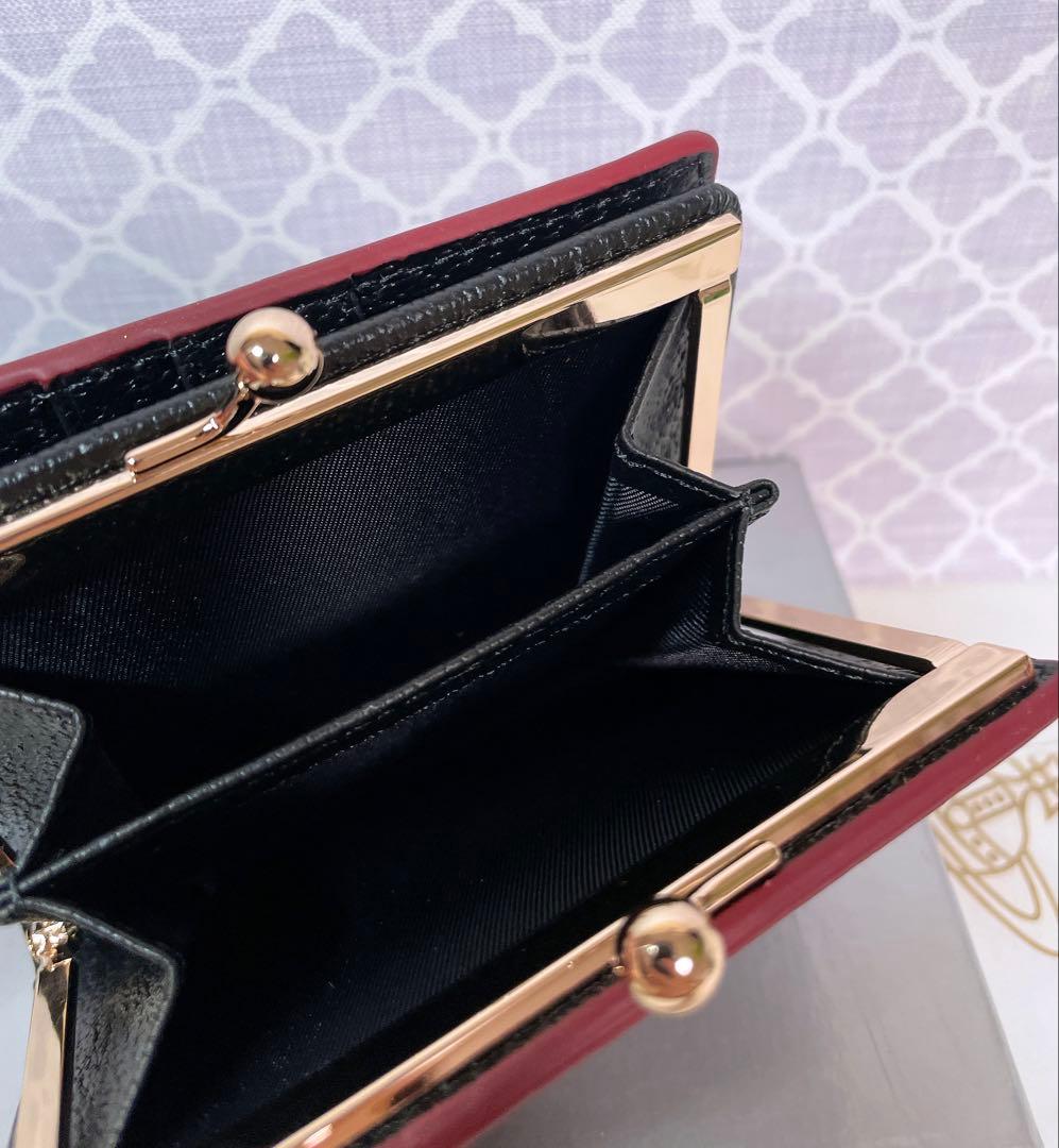 【最新☆ショッパー付】高級感 ヴィヴィアン・ウエストウッド 折財布 ブラック