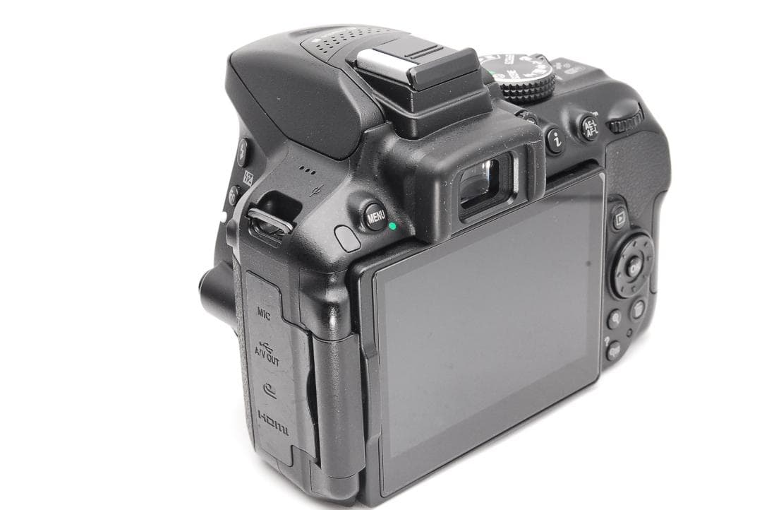 ♥ Nikon D5300 ♥新型レンズ♥初心者おすすめ♥ 一眼レフカメラ