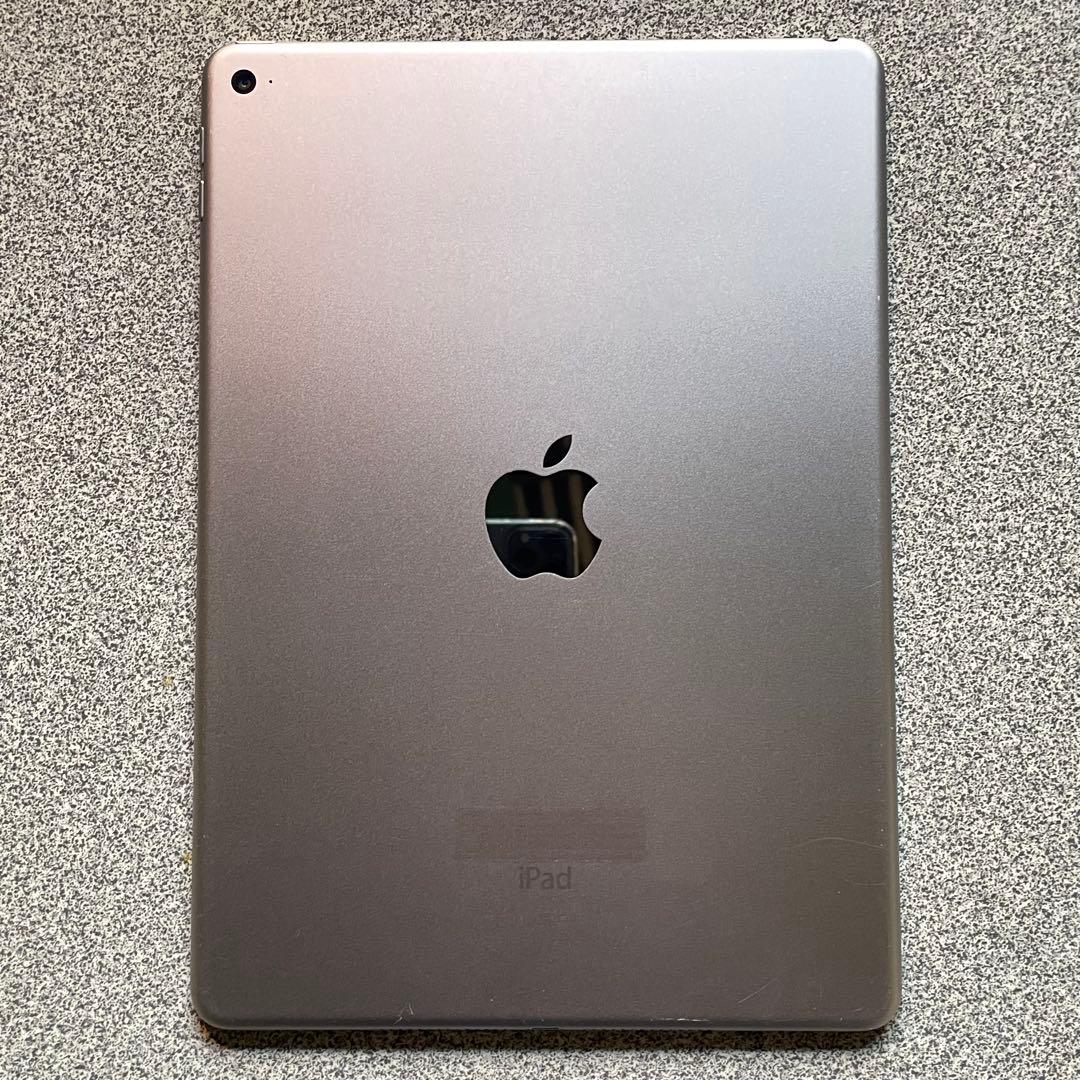 送無料F14 iPad Air 第2世代 スペースグレイ 128GB Wi-Fi
