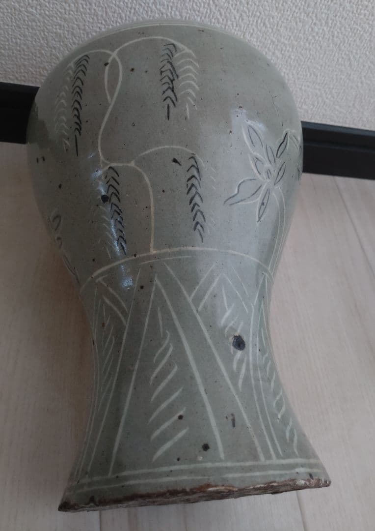 李朝　高麗青磁　白黒象嵌　朝鮮美術　梅瓶　骨董　陶芸　陶磁器　29cm高程