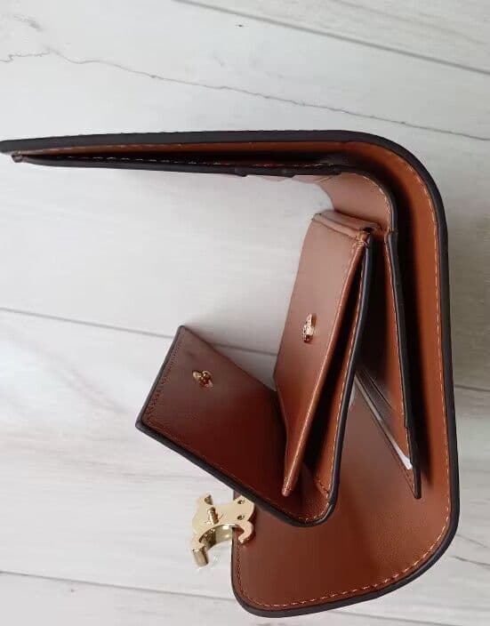 san☀️ ブラウン 三つ折り財布