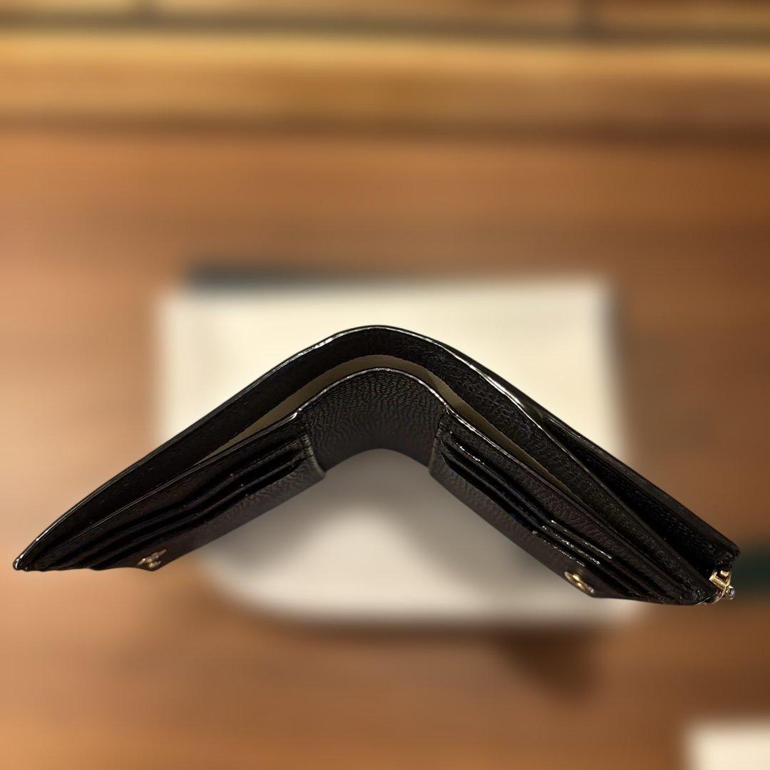 モリモツ　美品　ヴァレクストラ Valextra 小銭入れ付き財布６カード