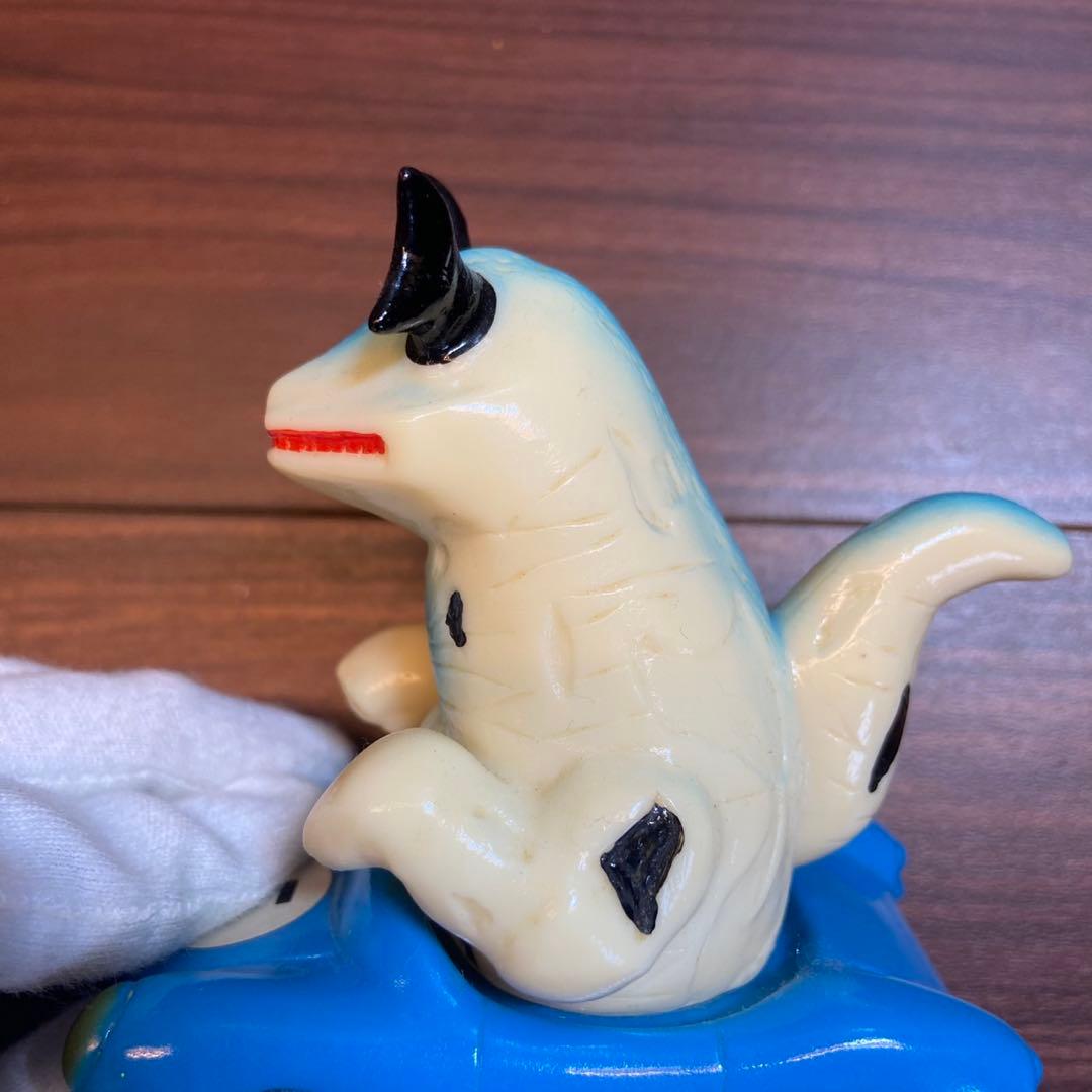 トイグラフ 怪獣レーサー エレキング ソフビ 5375