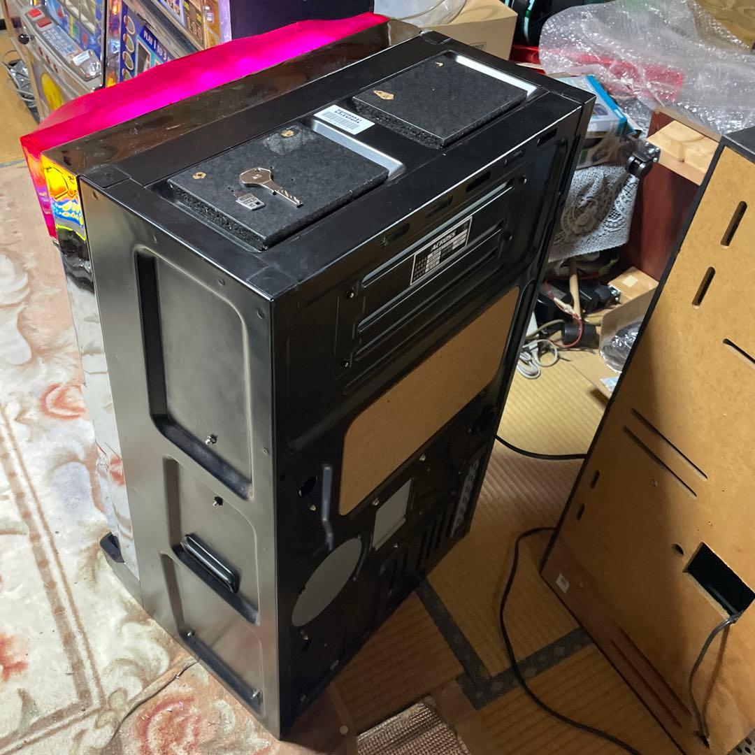 パチスロ　５号機　サンダーV　リボルト