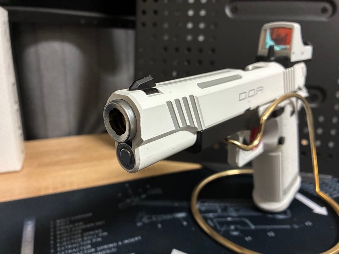 東京マルイ ハイキャパホワイトプロサイト