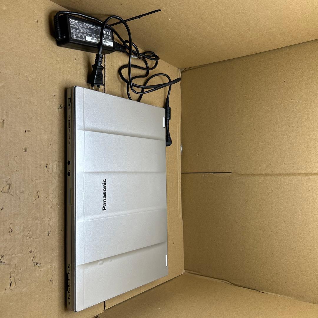 軽量型Panasonic Let's note CF-LX6 8GB/1TB