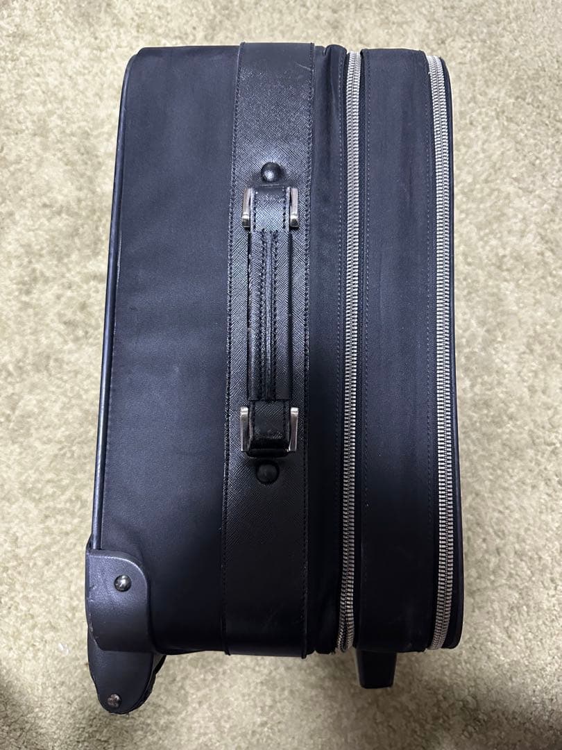 PRADA キャリーケース