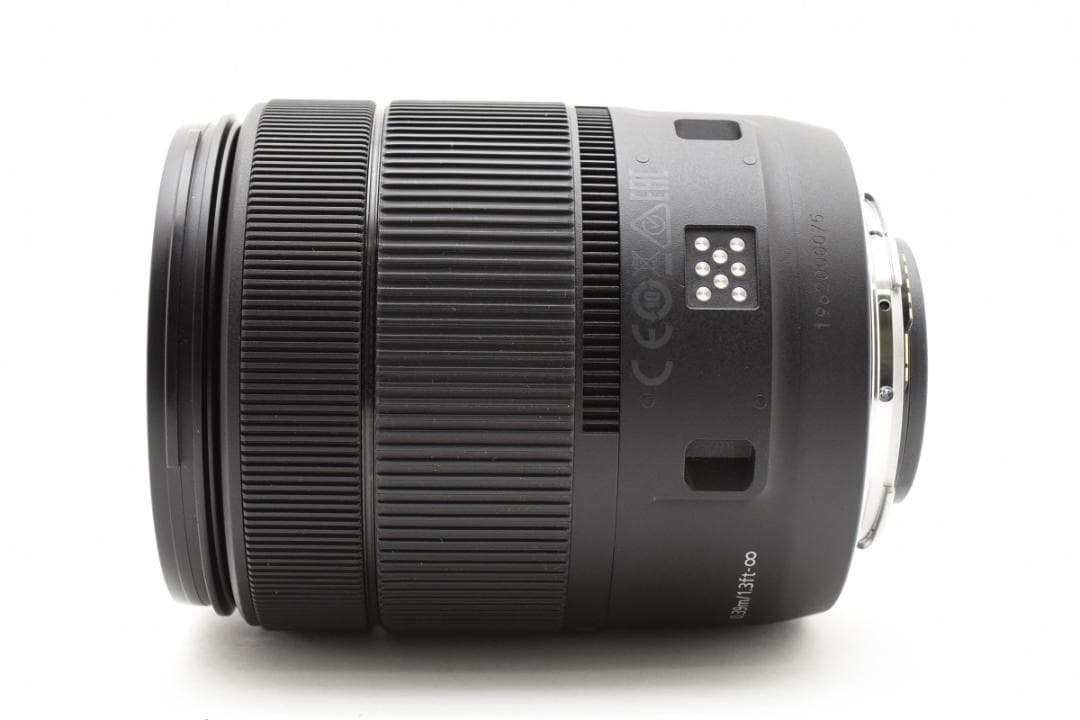 超美品 キャノン EF-S 18-135mm F3.5-5.6 IS M617