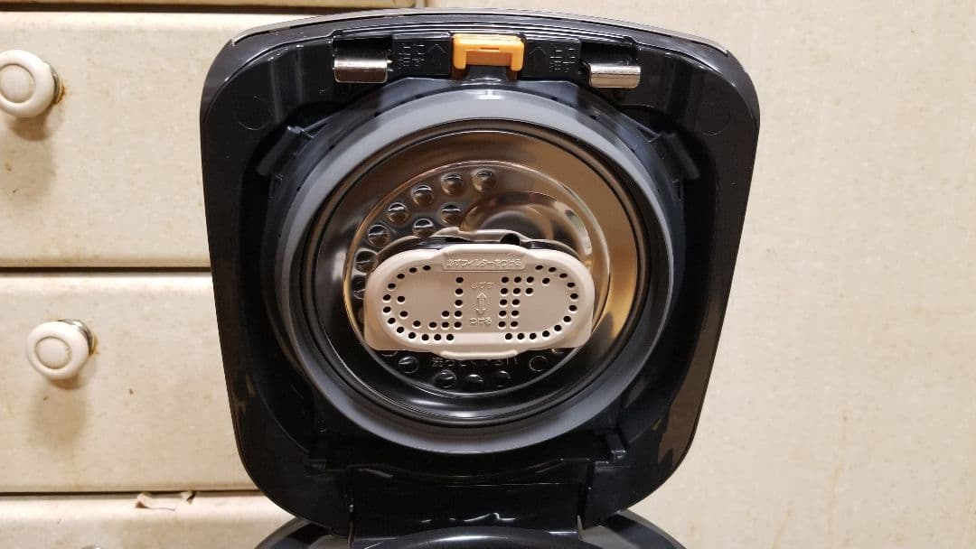 ☆2023年製☆美品☆象印圧力IH炊飯器 極め炊き 黒まる厚釜仕様 ブラック色