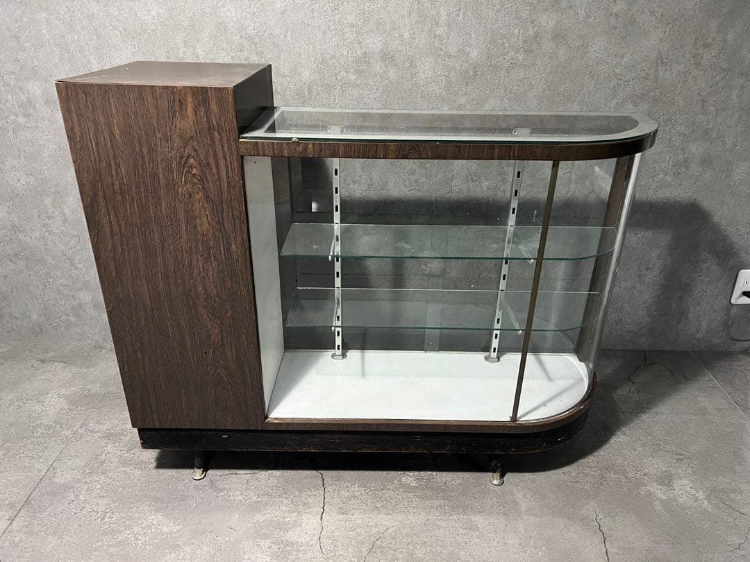 ギリギリ値下げに挑戦！ガラスケース ディスプレイケース ビンテージ