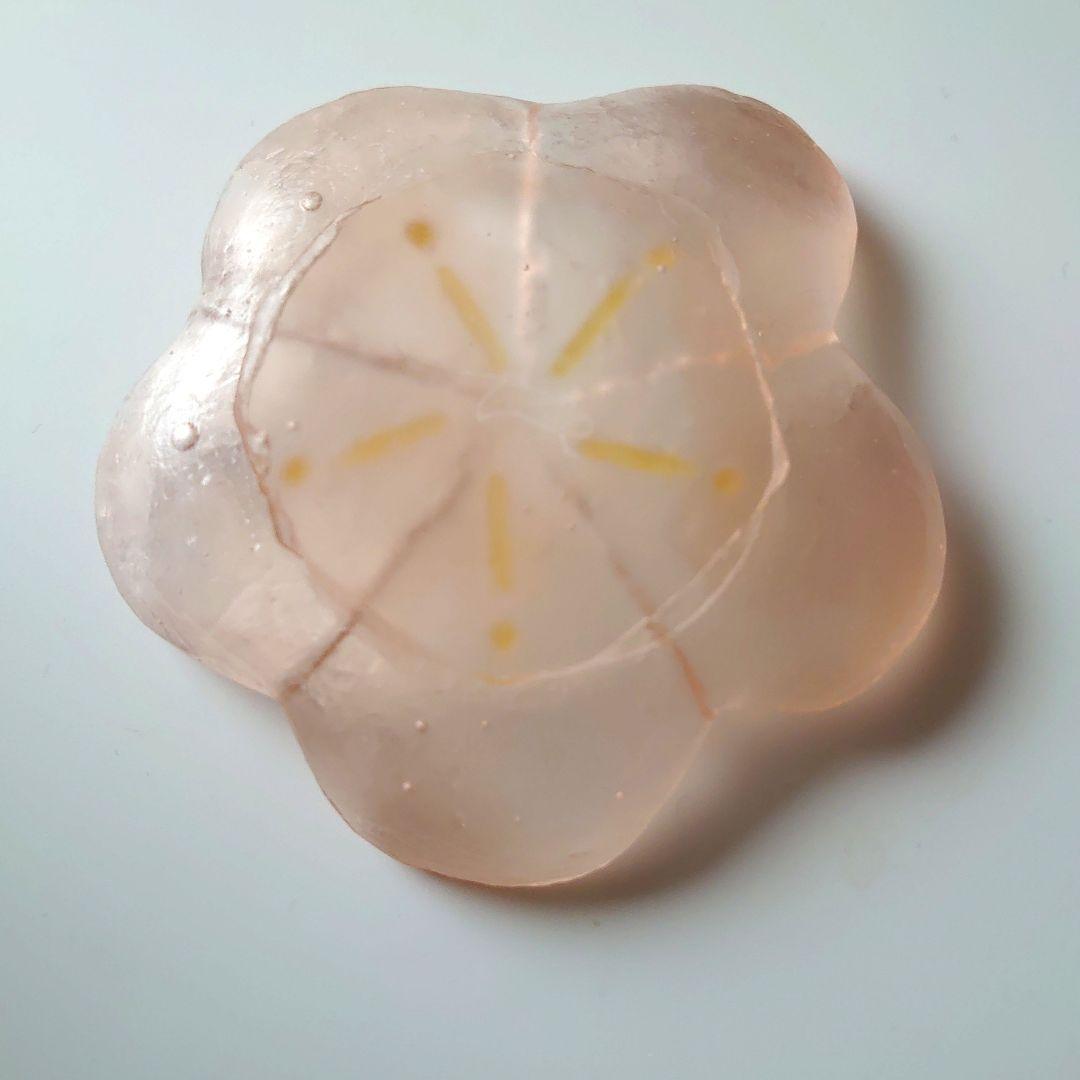 安達知江 さん ガラス製花型オブジェ 透明ピンク