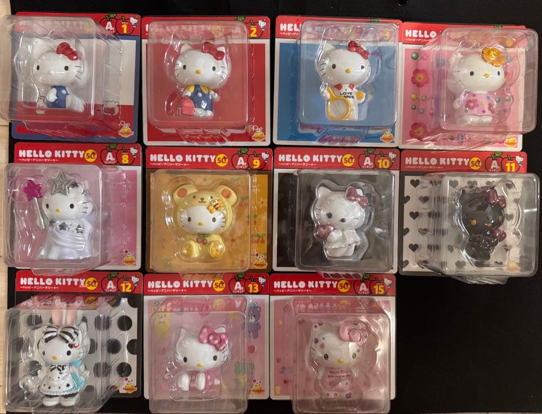 ハローキティ50周年A賞フュギュアまとめ売り人気11点おまけ付き2個