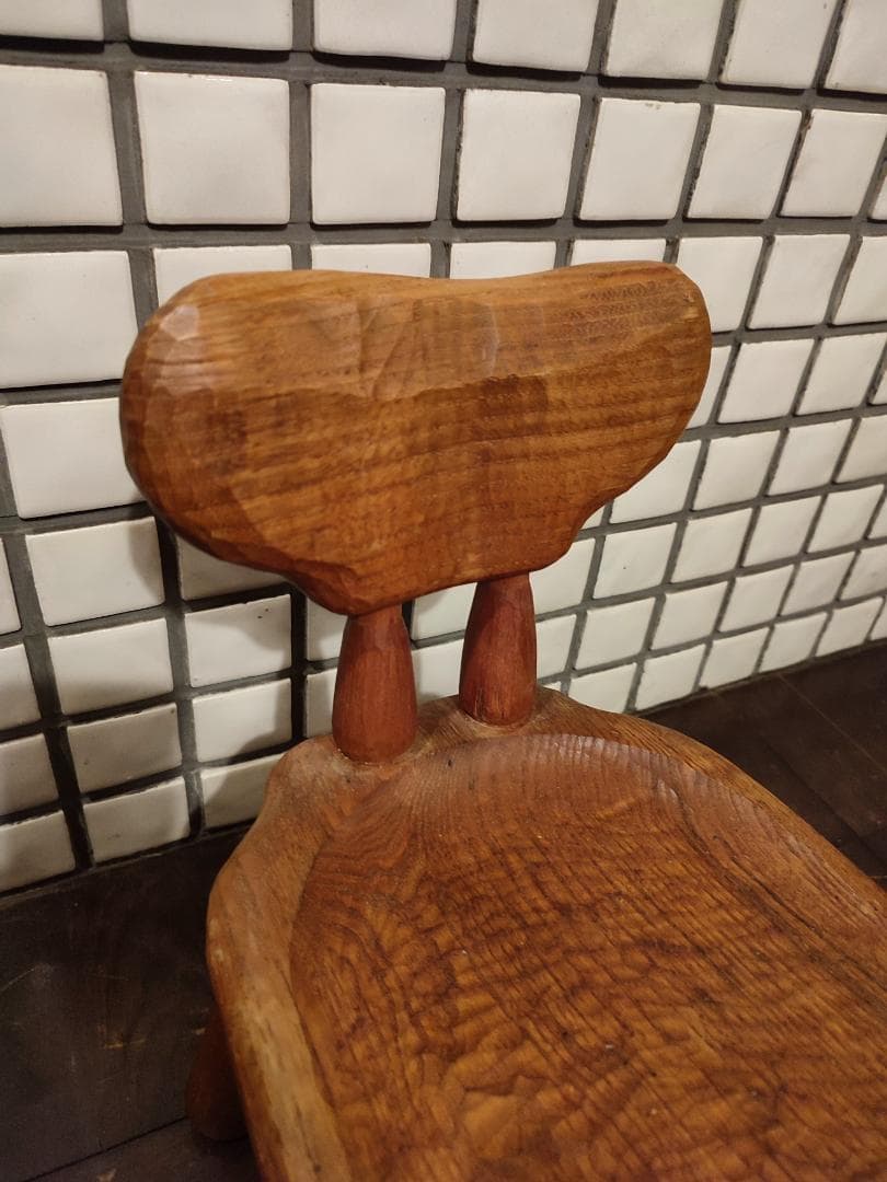 手彫り◆斎藤望の小さな木の椅子