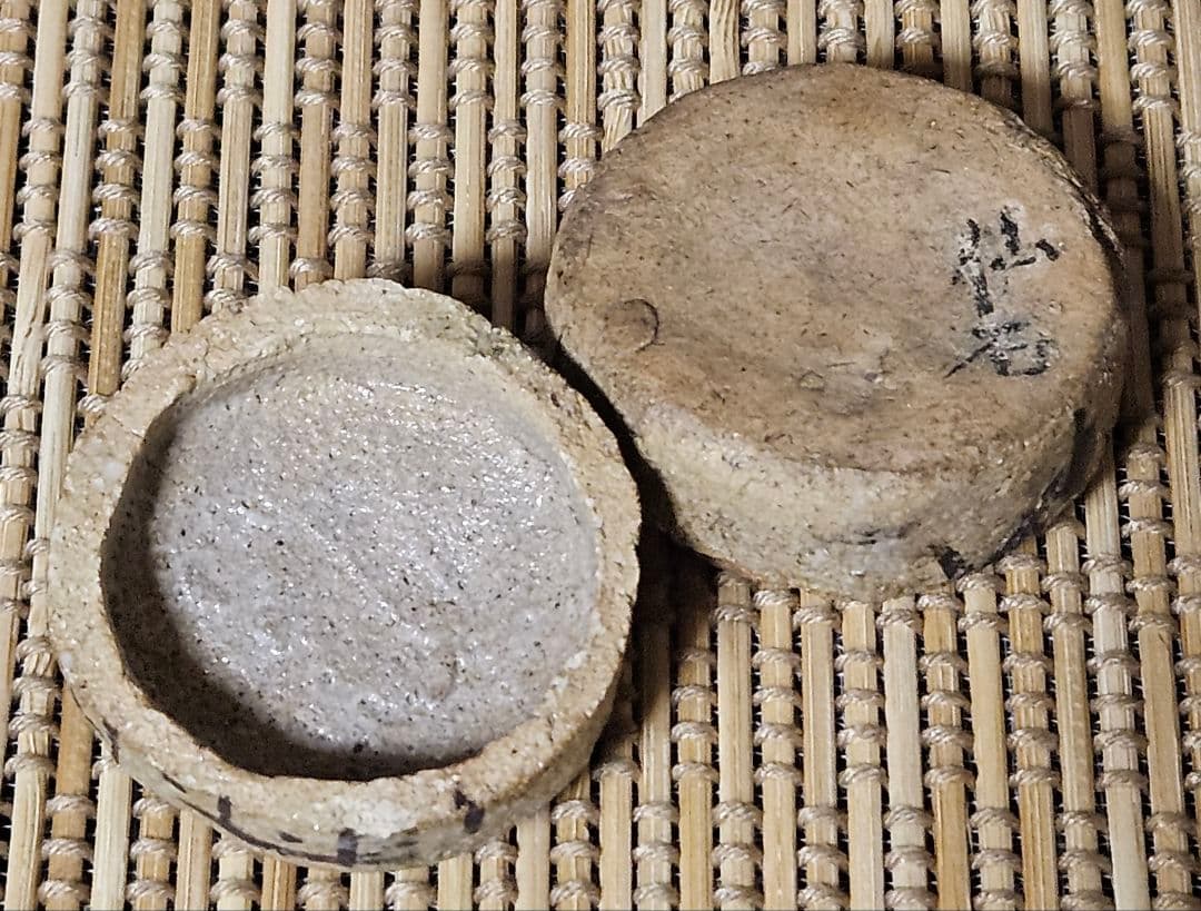 【名品❗】江戸時代　古織部　鉄絵　檜垣文様　織部釉　香合　茶道具　茶器　香道