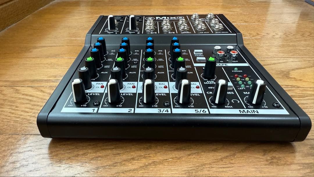 美品⭐︎MACKIE 超コンパクトアナログミキサー MIX8