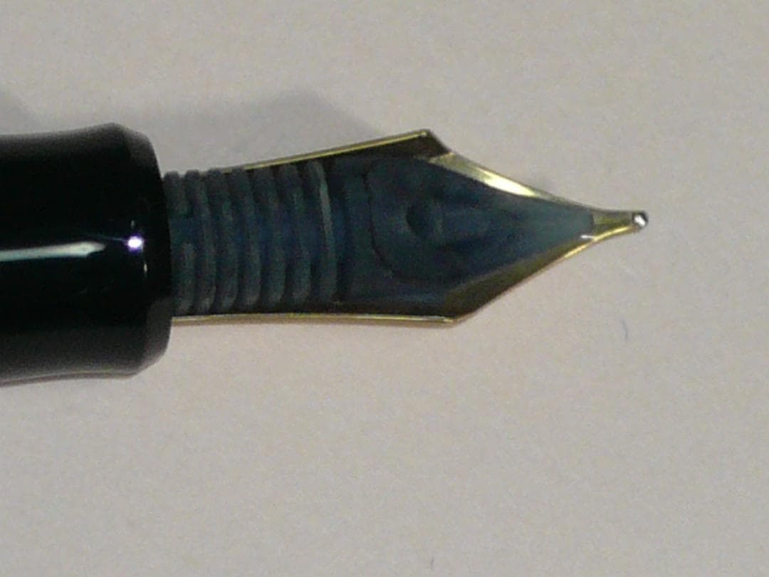 パイロット CUSTOM カスタム ８２３　透明ブラック M/中字とインク