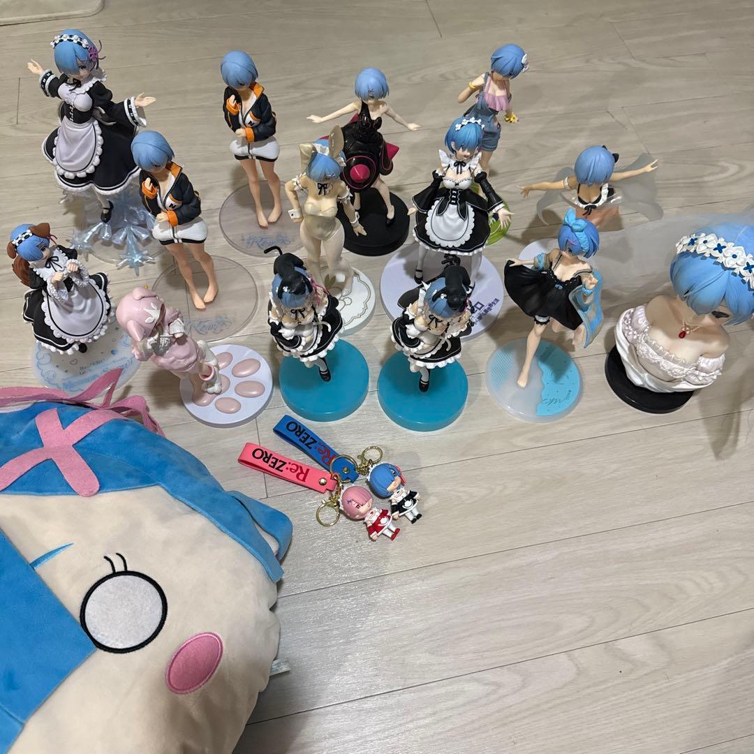 リゼロフィギュア　おまけキーホルダー付き