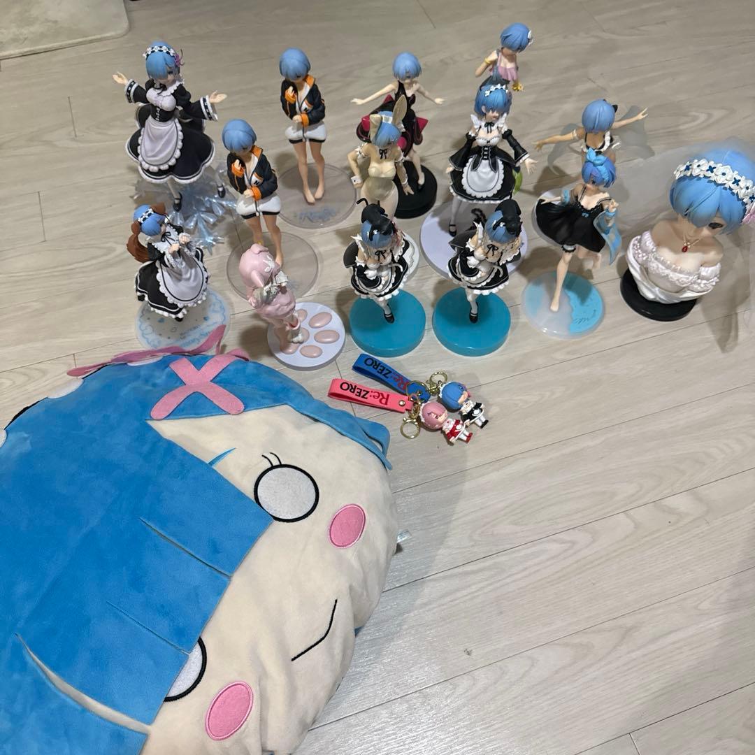 リゼロフィギュア　おまけキーホルダー付き