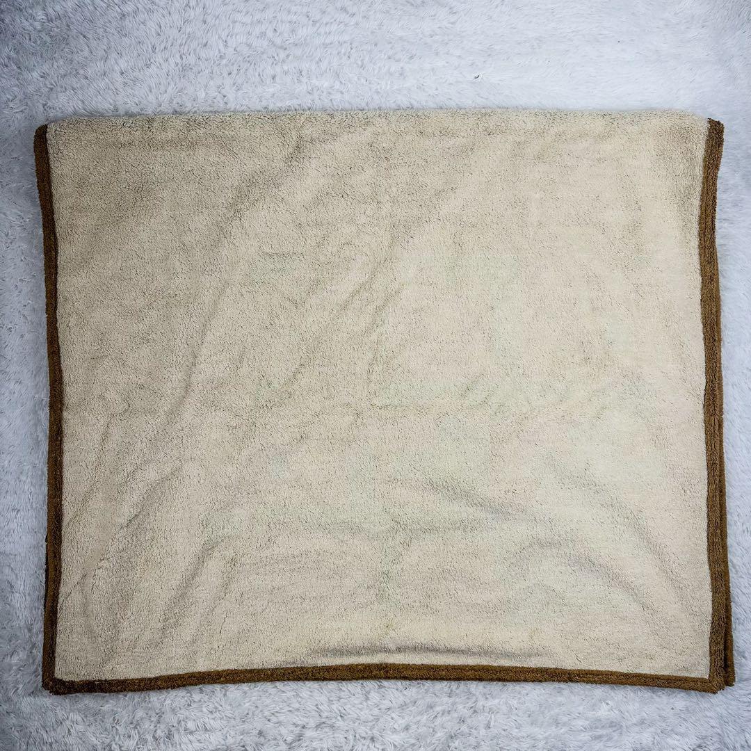 ルイヴィトン　モノグラム　ロゴ　バスタオル 総柄　ビーチタオル　茶色　膝掛け