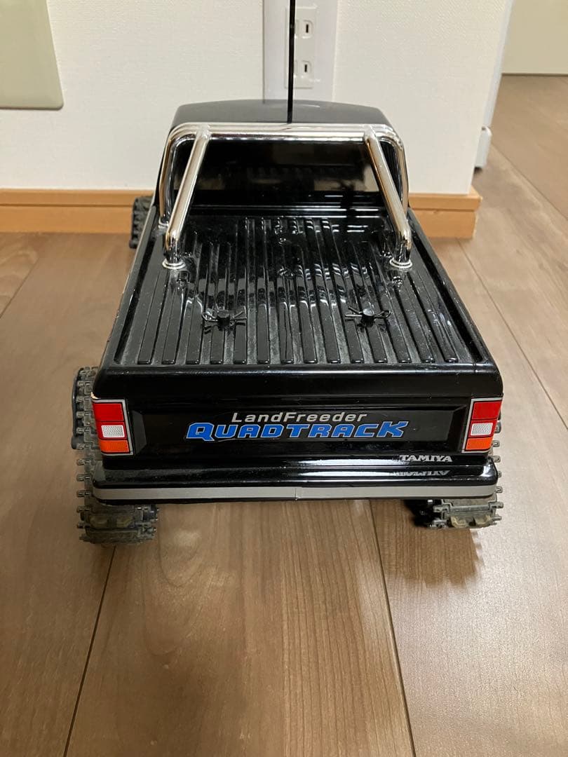 タミヤ　LandFreeder QUADTRACK ラジコンカー