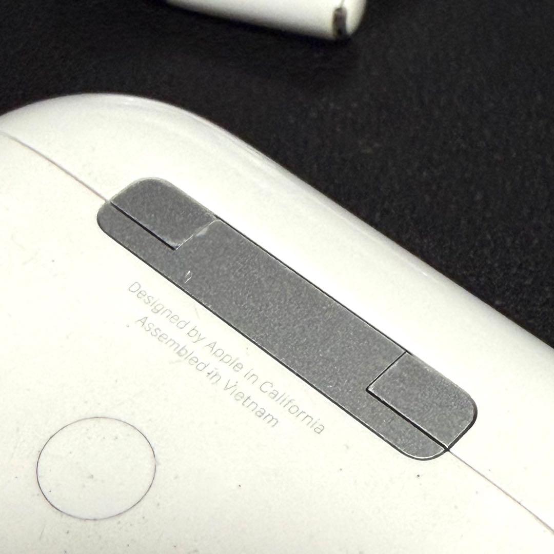 Apple AirPods Pro2 中古正規品 ライトニングモデル