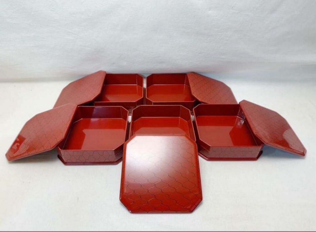 懐石道具 塗師 宗春作 木製 朱塗網目蒔絵 5段縁高重 銘々蓋付き 共箱