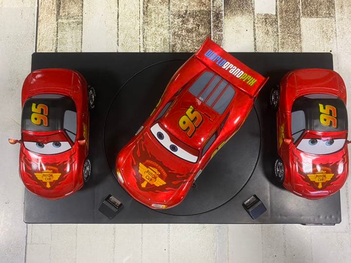 ★セール★カーズ ライトニングマックイーン ミア& ティア ピクサー