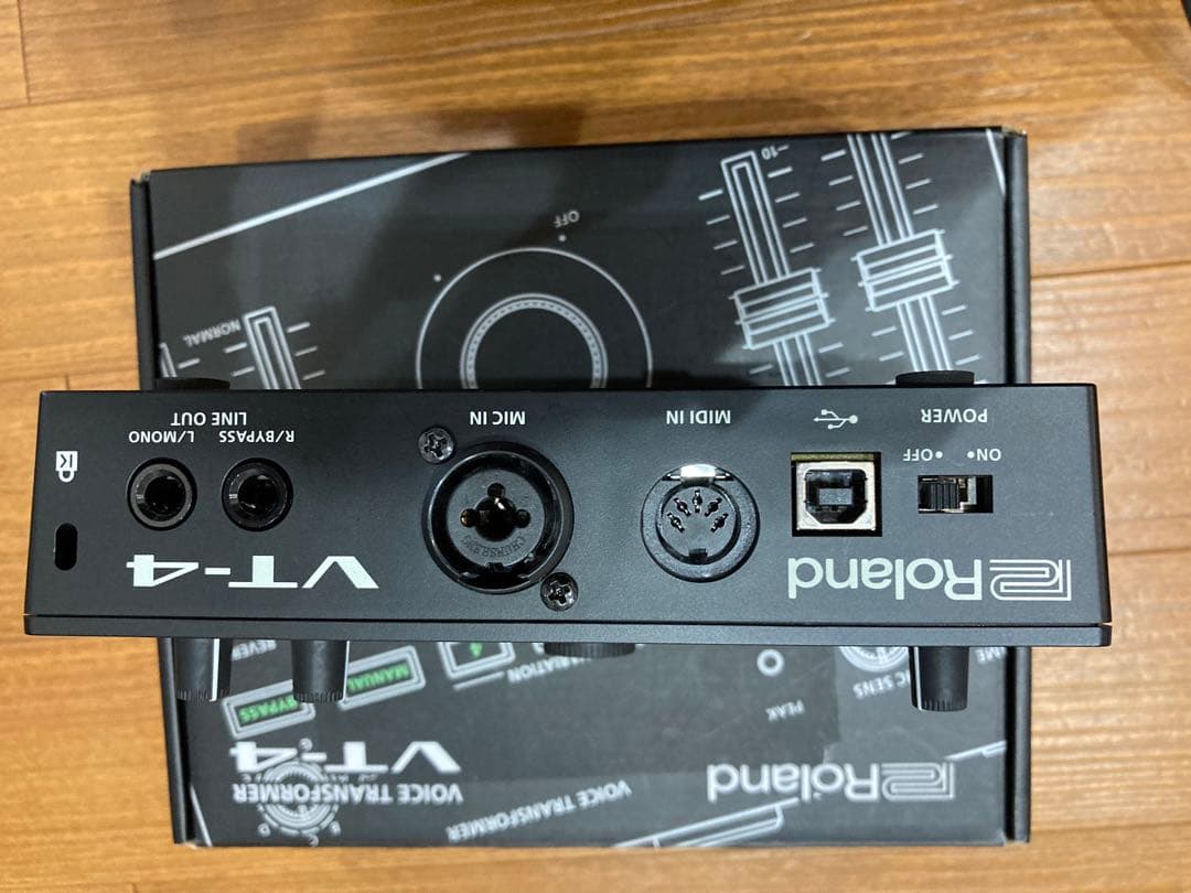 VT-4 Roland ボイストランスフォーマー