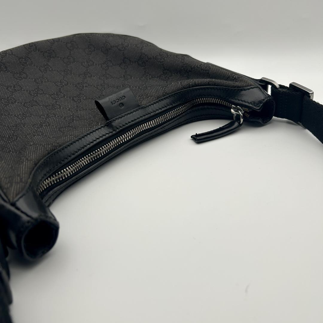 美品✨グッチ ハーフムーン ショルダーバッグ キャンバス GG ブラック レザー