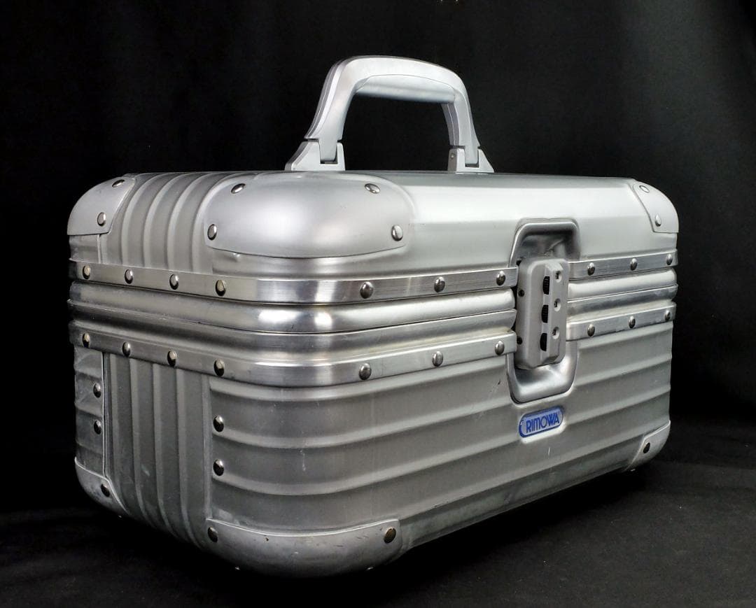 リモワ　928.38『TOPAS・トパーズ』ビューティーケース（1422）17L