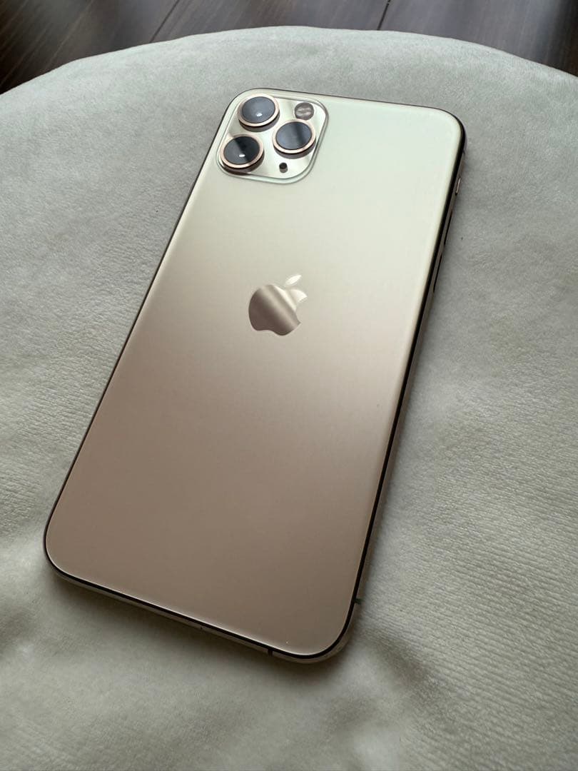 美品　Apple iPhone 11 Pro ゴールド 本体　256GB