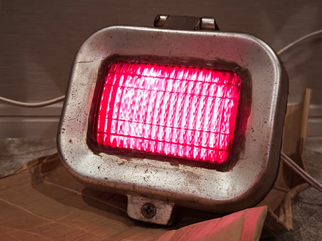 東京メトロ7000系 後尾ライト 鉄道廃品