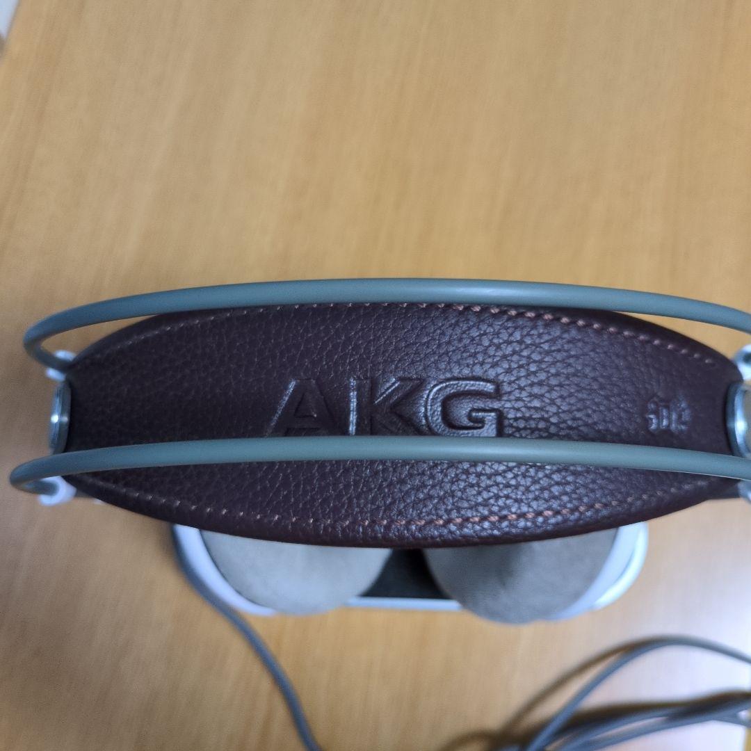 ヘッドホン AKG K701