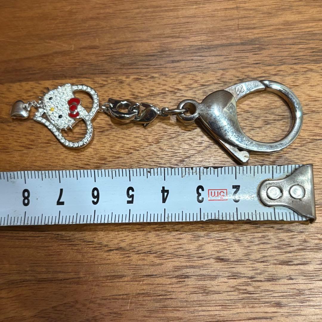 HELLO KITTY　スワロフスキー　キーホルダー　新品未使用