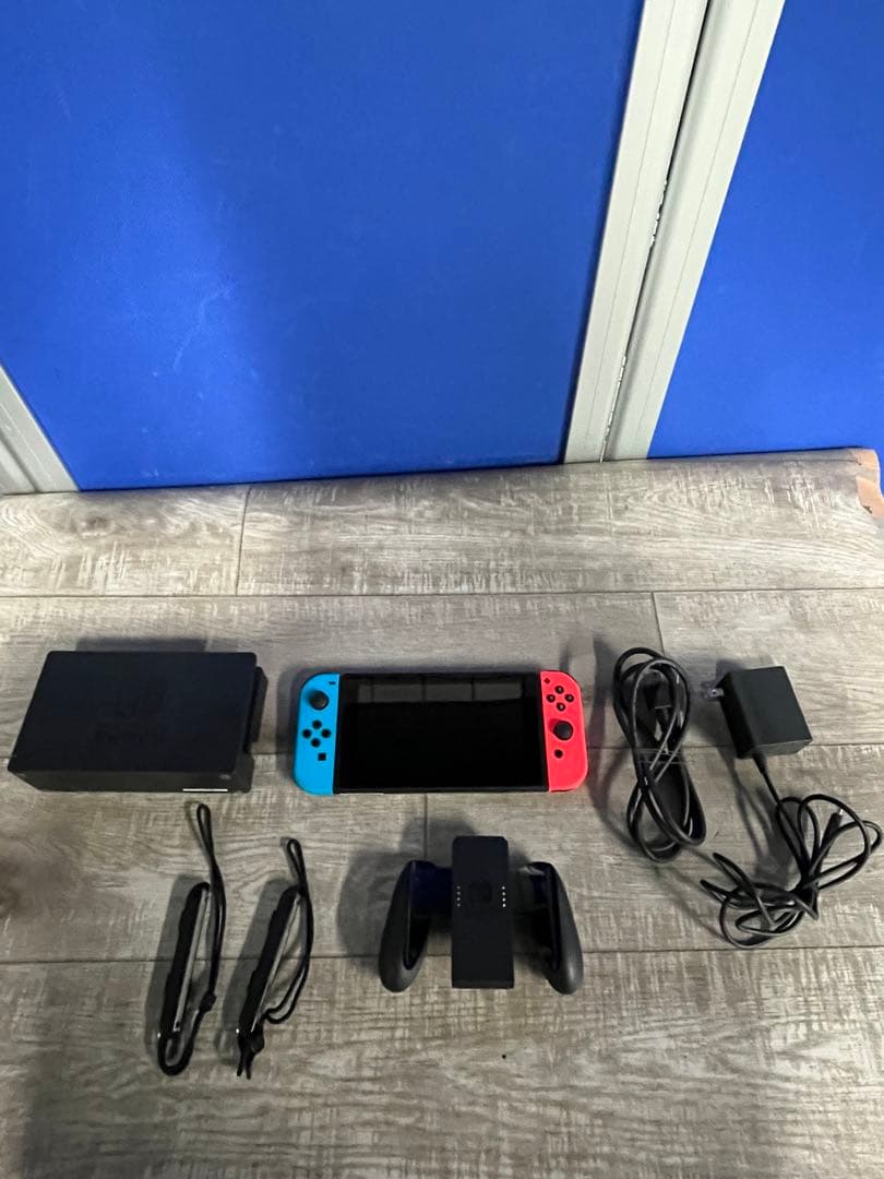 Nintendo Switch ネオンブルー/ネオンレッド 本体 ジョイコン他