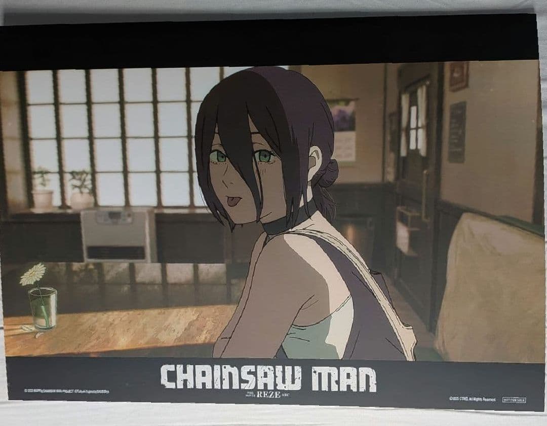 台湾限定 チェンソーマン レゼ編 A3 夜光 蓄光 香り付き ポスター 2種