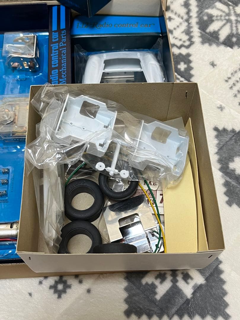 ウルトラ！ニチモ1/12 ロータスヨーロッパ 未組み立てRCキット