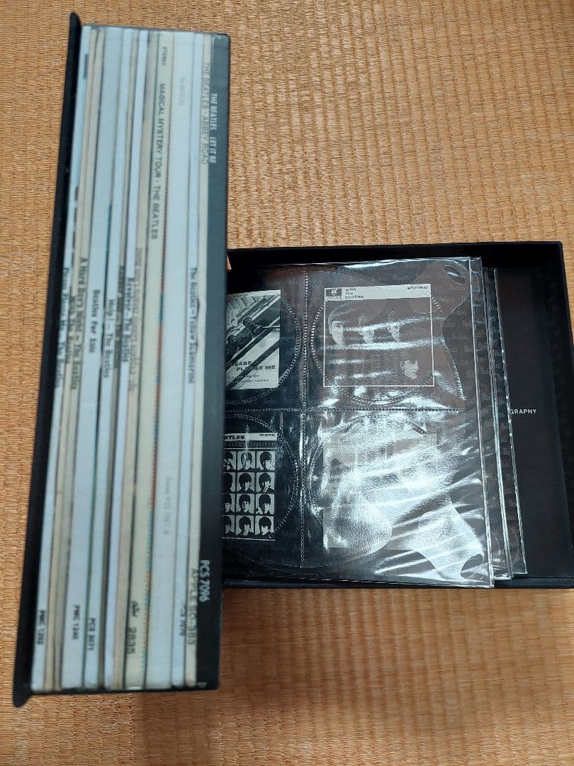 ビートルズCDケース写真集