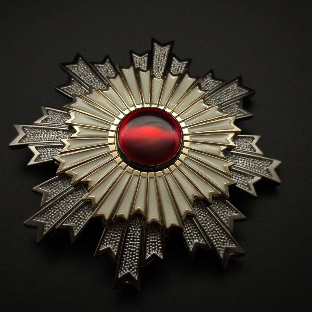 日本勲章　旭日章　金属製　レプリカ　大勲位